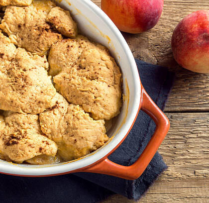 Caramel Peach Dump Cake Recipe: A Sweet and Simple Dessert