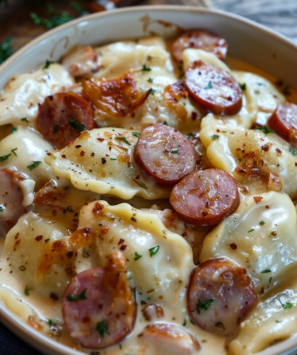 Crockpot Pierogi Casserole with Kielbasa Recipe / thegreatrecipe.com